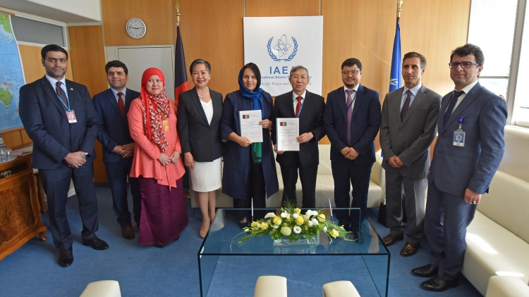 Signing the Afghanistan Country Program Framework (CPF) for 2019–2023 by IAEA